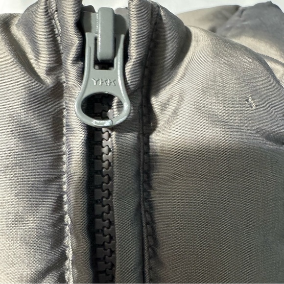 True Character 90% Goose Down 10% Goose Feather Vest Shiny Grey-Taupe Size Large - Picture 6 of 15